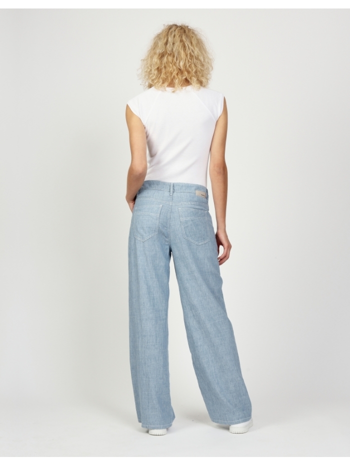 Jeans Cara wide fit in ice blue von Gang