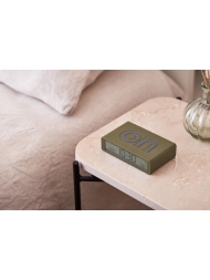 Wecker Lexon Flip Classic oliv