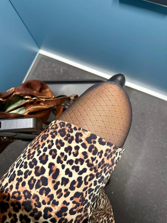 Strumpfhose Burlesque 70 Sheer mit leichter Kompression in Glace von Solidea