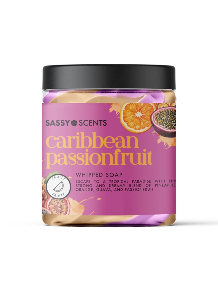 Dies luxuriöse, luftige und herrlich duftende whipped soap von Sassy Scents fühlt sich auf der Haut an wie eine Crème.
